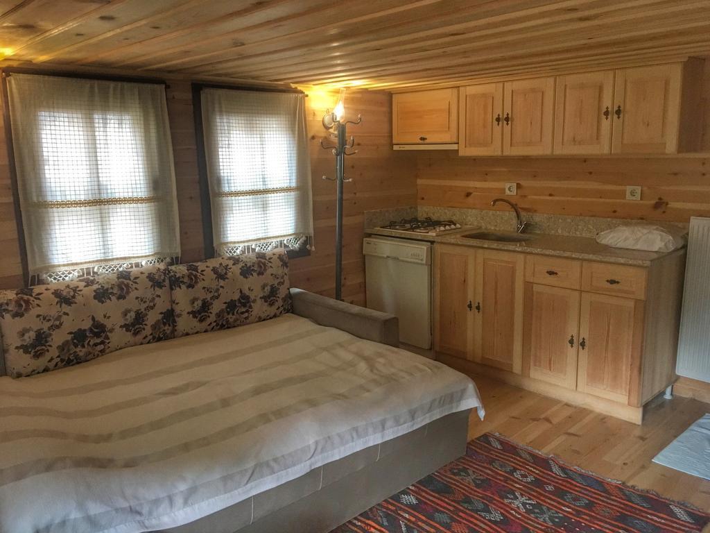Haci Sakirler Konagi Guest House Mudurnu Eksteriør bilde